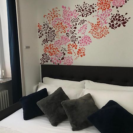 Love & Smile Apartment By Rent All Como Dış mekan fotoğraf