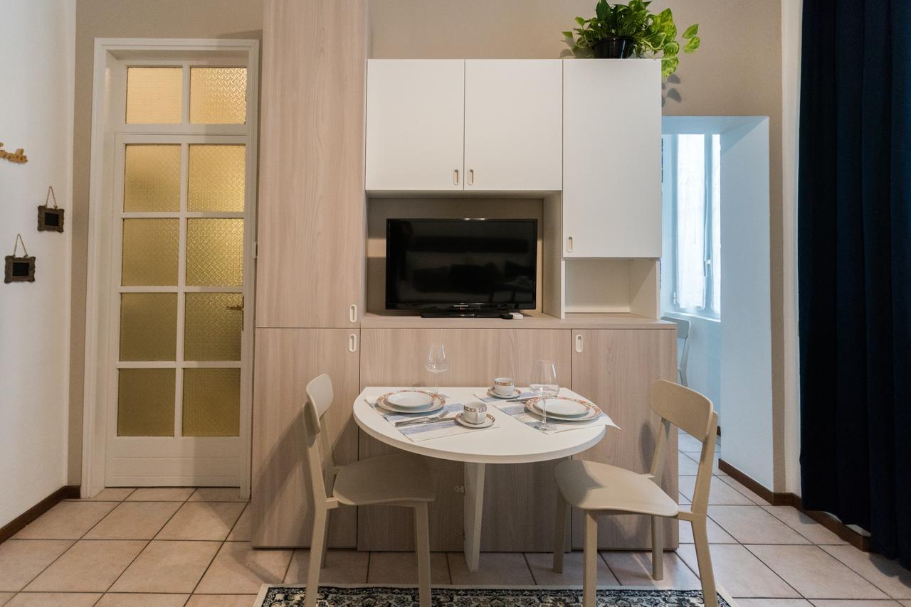 Love & Smile Apartment By Rent All Como Dış mekan fotoğraf