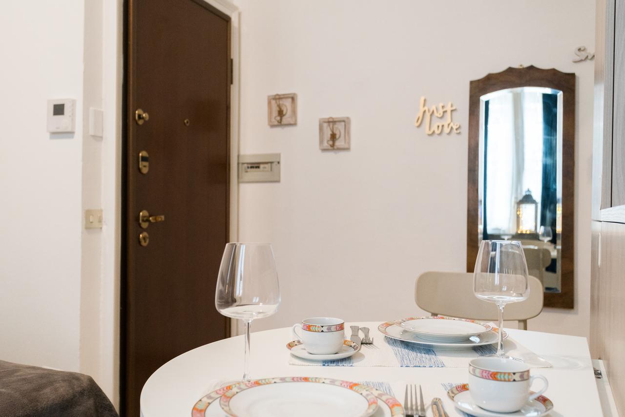 Love & Smile Apartment By Rent All Como Dış mekan fotoğraf
